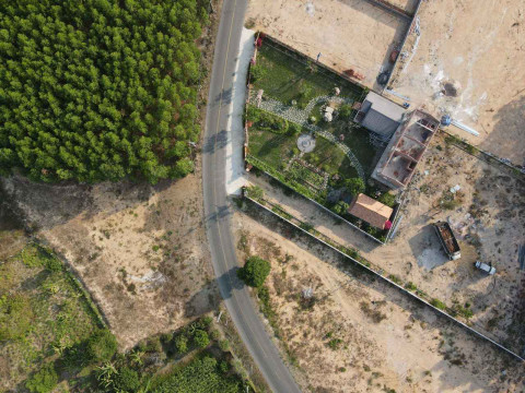 SIÊU VIP KHU NHÀ VƯỜN - Dt 425m2 10m x 43m có thổ cư, shr ra biển 10p